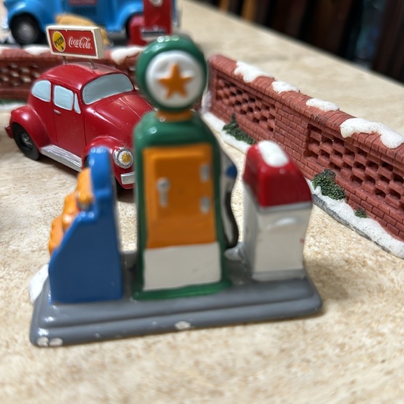 Department 56 Denver North Star Gas Pump Figure Christmas Village - Picture 6 of 8